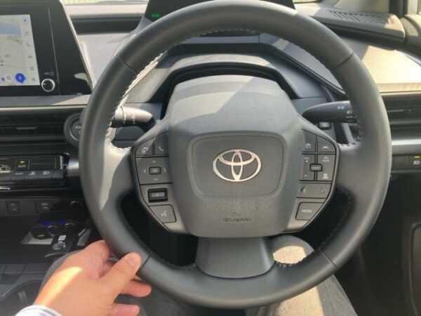 Ref:AUX-20081083 TOYOTA PRIUS 2024 - Image 11