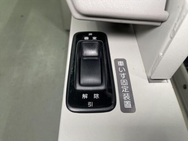 Ref:AUX-20084530 NISSAN SERENA 2021 - Image 14