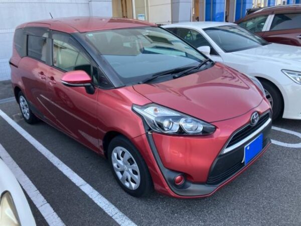 Ref:AUX-20085985 TOYOTA SIENTA 2015
