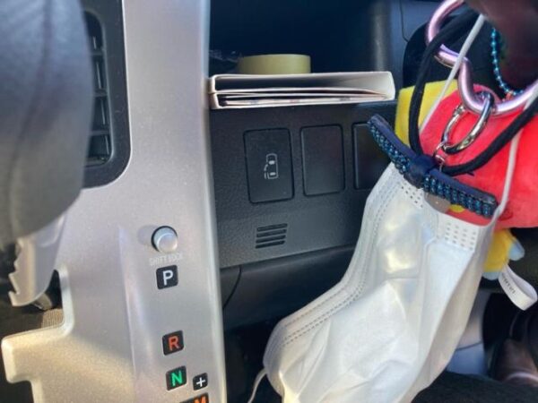 Ref:AUX-20089026 TOYOTA VOXY 2013 - Image 8