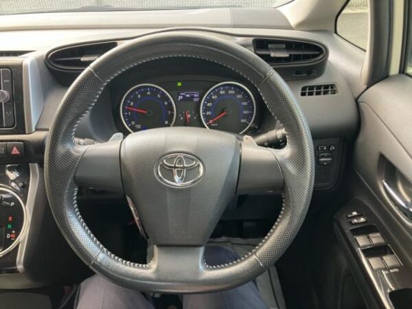 Ref:AUX-20089233 TOYOTA WISH 2013 - Image 17