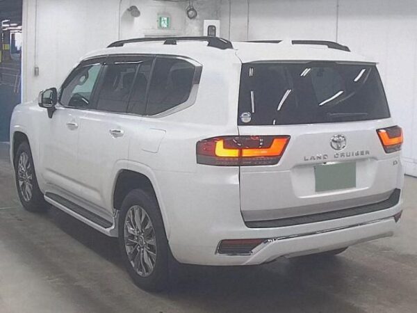 Ref:AUX-20089805 TOYOTA LAND CRUISER 2024 - Image 2