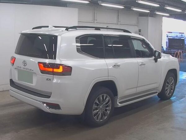 Ref:AUX-20089805 TOYOTA LAND CRUISER 2024 - Image 5