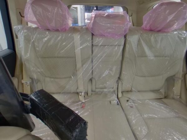 Ref:AUX-20089805 TOYOTA LAND CRUISER 2024 - Image 6