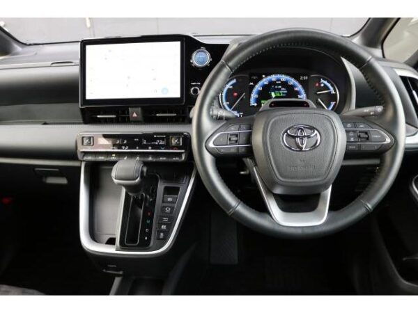 Ref:AUX-20089840 TOYOTA VOXY 2023 - Image 3