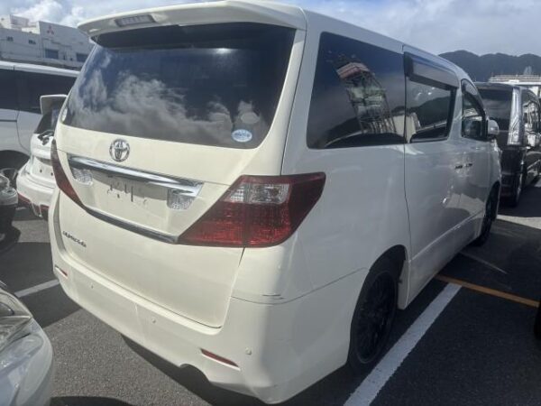 Ref:AUX-20090128 TOYOTA ALPHARD 2010 - Image 4