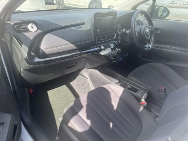 Ref:AUX-20090133 TOYOTA AQUA 2022 - Image 3