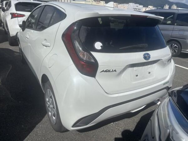 Ref:AUX-20090133 TOYOTA AQUA 2022 - Image 4