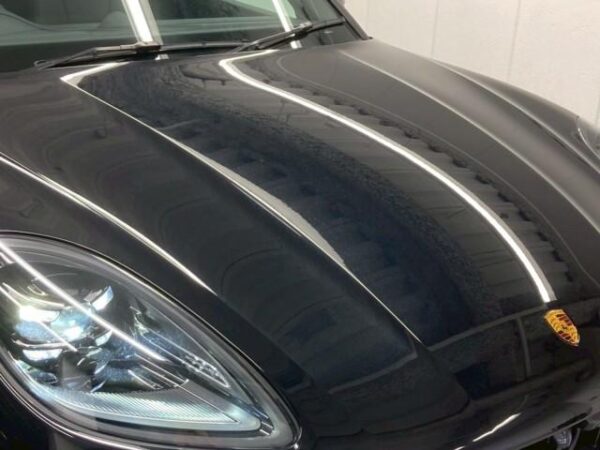 Ref:AUX-20090142 PORSCHE MACAN 2024 - Image 16
