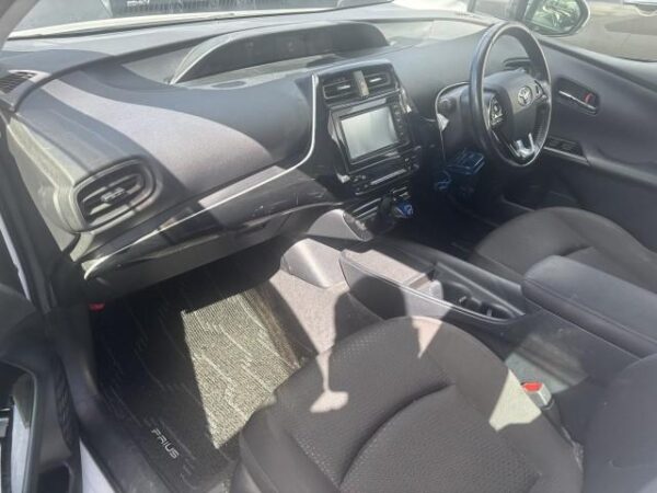 Ref:AUX-20090148 TOYOTA PRIUS 2020 - Image 6