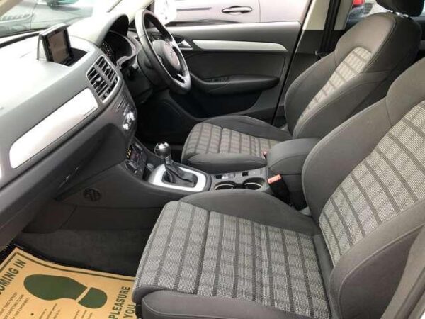 Ref:AUX-20090303 AUDI Q3 2015 - Image 12