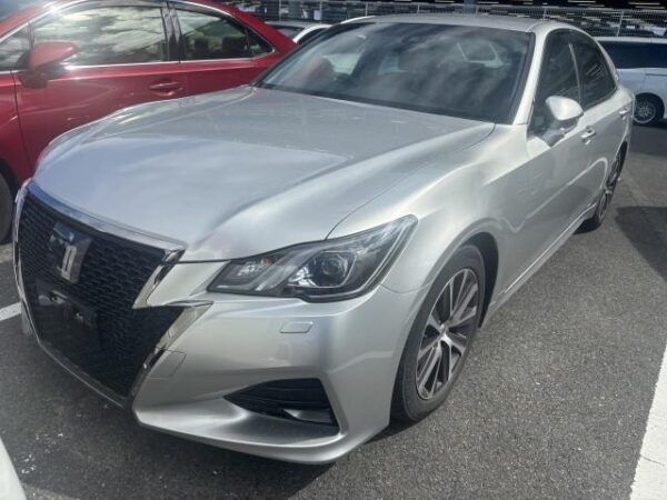 Ref:AUX-20093566 TOYOTA CROWN 2016
