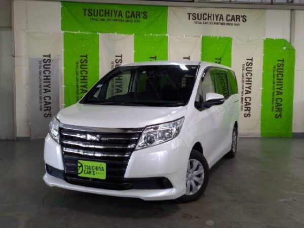 Ref:AUX-20093991 TOYOTA NOAH 2016