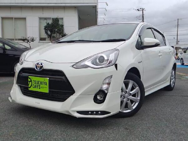 Ref:AUX-20094007 TOYOTA AQUA 2017