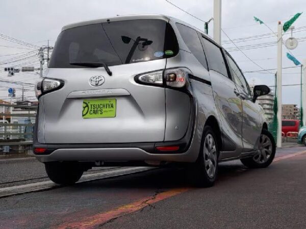 Ref:AUX-20094018 TOYOTA SIENTA 2016 - Image 2