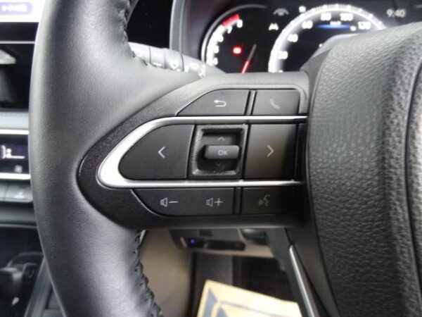 Ref:AUX-20094069 TOYOTA VOXY 2022 - Image 17