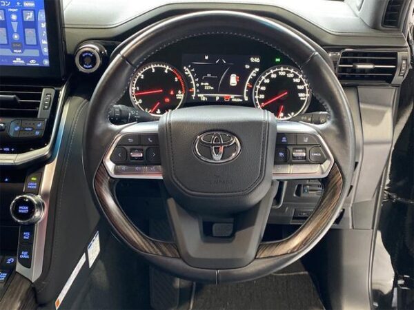 Ref:AUX-20101218 TOYOTA LAND CRUISER 2021 - Image 16