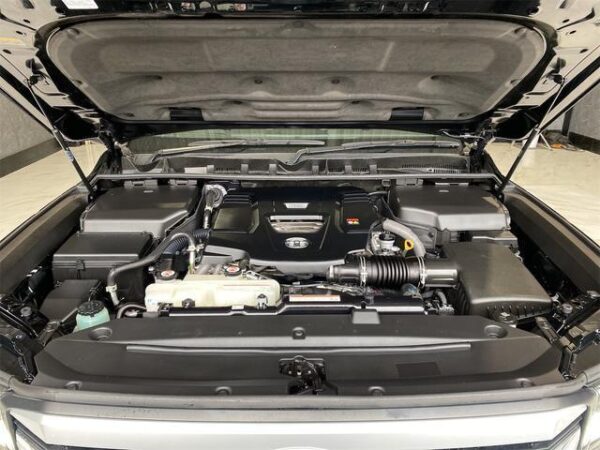 Ref:AUX-20101218 TOYOTA LAND CRUISER 2021 - Image 17