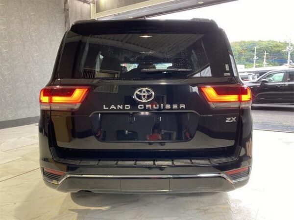Ref:AUX-20101218 TOYOTA LAND CRUISER 2021 - Image 3