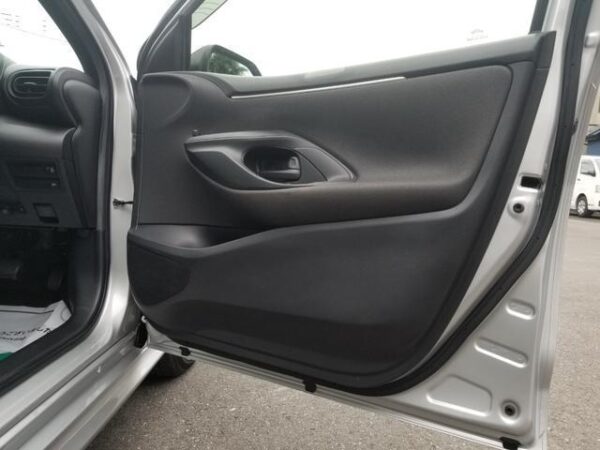 Ref:AUX-20101247 TOYOTA YARIS 2020 - Image 11