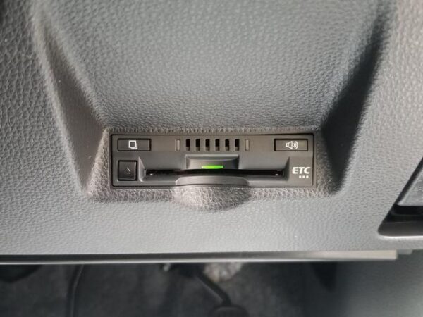 Ref:AUX-20101247 TOYOTA YARIS 2020 - Image 6