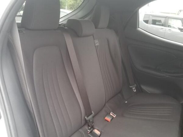 Ref:AUX-20101247 TOYOTA YARIS 2020 - Image 10