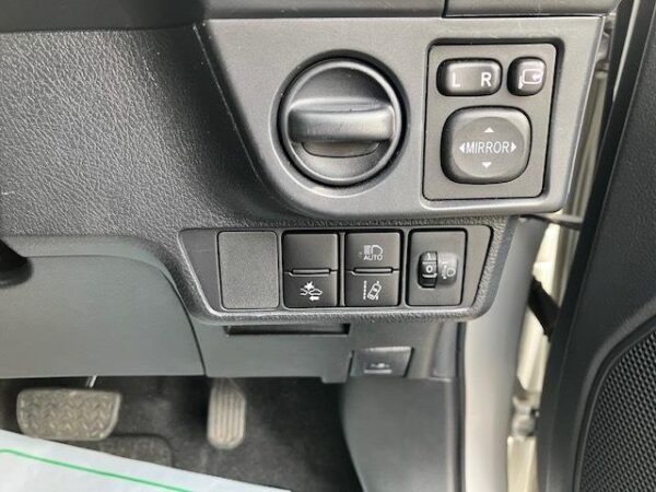 Ref:AUX-20101251 TOYOTA COROLLA AXIO 2018 - Image 7