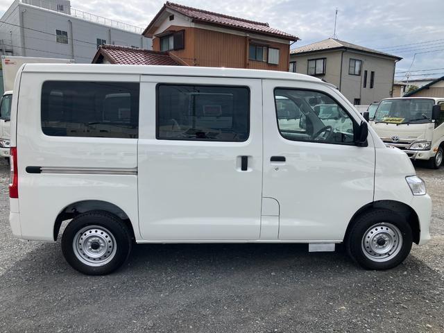 Ref:AUX-20101420 TOYOTA TOWNACE VAN 2025 16 Ref:AUX-20101420 TOYOTA TOWNACE VAN 2025 - Image 16