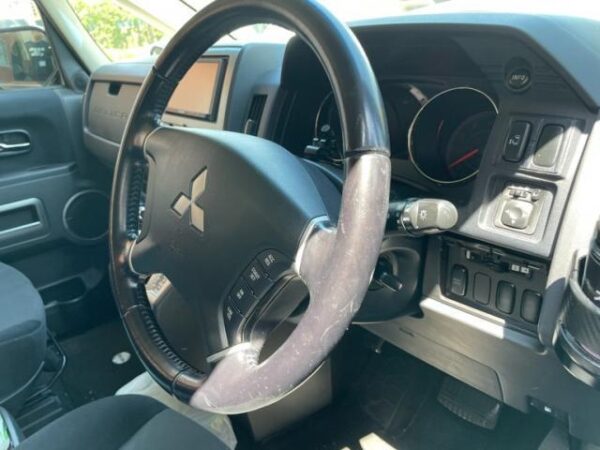 Ref:AUX-20102021 MITSUBISHI DELICA D:5 2009 - Image 17