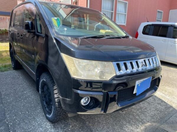 Ref:AUX-20102021 MITSUBISHI DELICA D:5 2009
