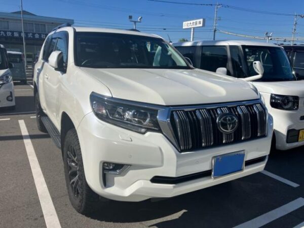 Ref:AUX-20102135 TOYOTA LAND CRUISER PRADO 2020