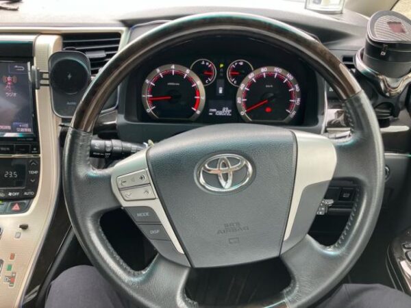 Ref:AUX-20102428 TOYOTA VELLFIRE 2014 - Image 16