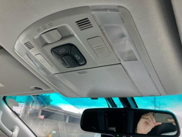 Ref:AUX-20102428 TOYOTA VELLFIRE 2014 - Image 17