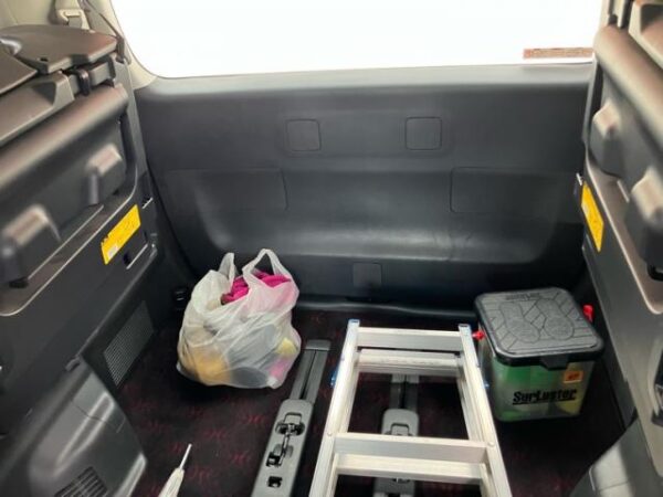 Ref:AUX-20102428 TOYOTA VELLFIRE 2014 - Image 8