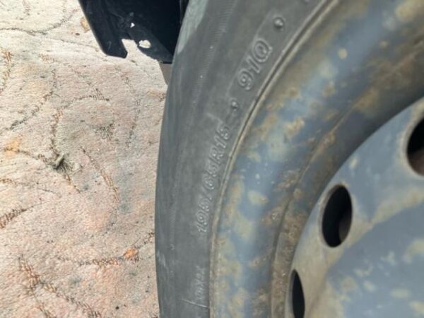 Ref:AUX-20105354 TOYOTA VOXY 2004 - Image 8