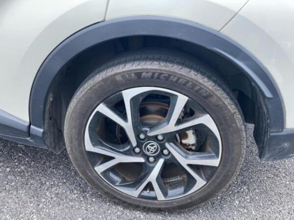 Ref:AUX-20105391 TOYOTA C-HR 2019 - Image 6