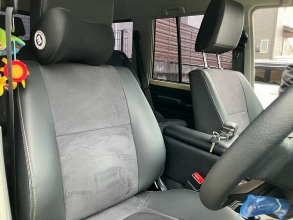 Ref:AUX-20105404 TOYOTA LAND CRUISER 70 2025 - Image 6