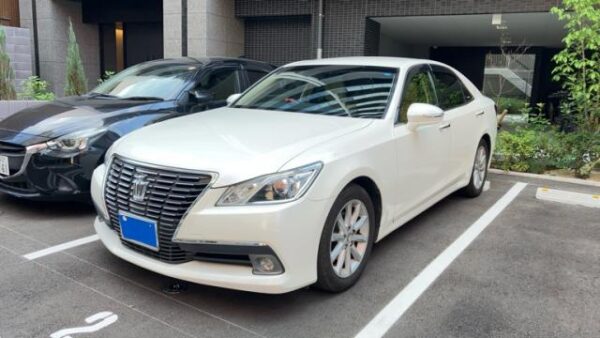Ref:AUX-20105624 TOYOTA CROWN 2013