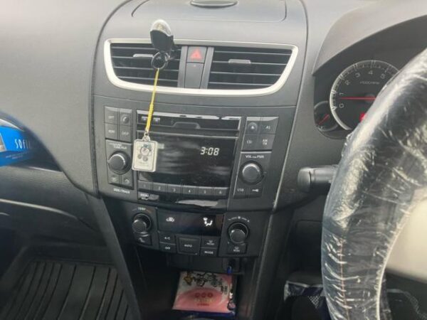 Ref:AUX-20105687 SUZUKI SWIFT 2012 - Image 19