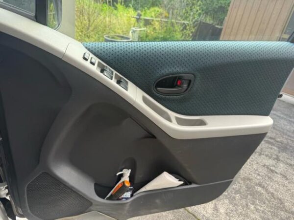 Ref:AUX-20105689 TOYOTA VITZ 2005 - Image 15