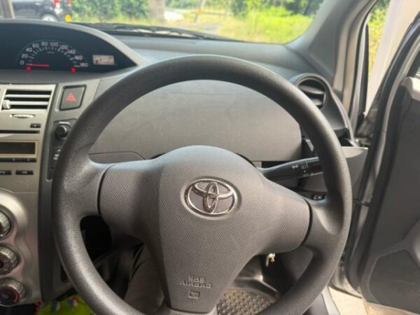 Ref:AUX-20105689 TOYOTA VITZ 2005 - Image 17