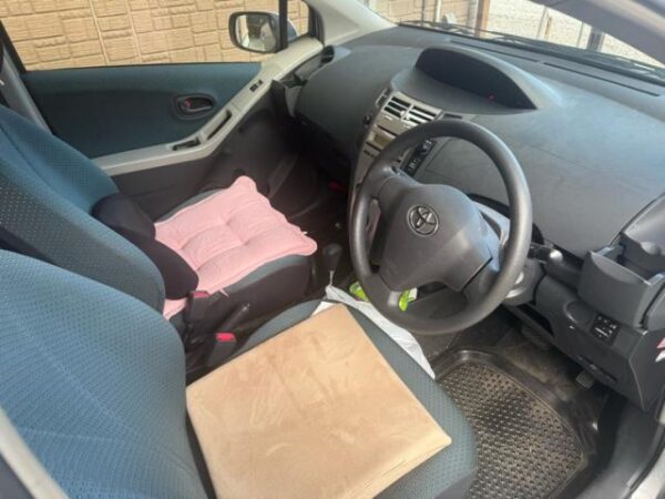 Ref:AUX-20105689 TOYOTA VITZ 2005 - Image 9
