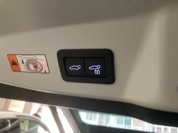 Ref:AUX-20105944 TOYOTA PRIUS 2023 - Image 11