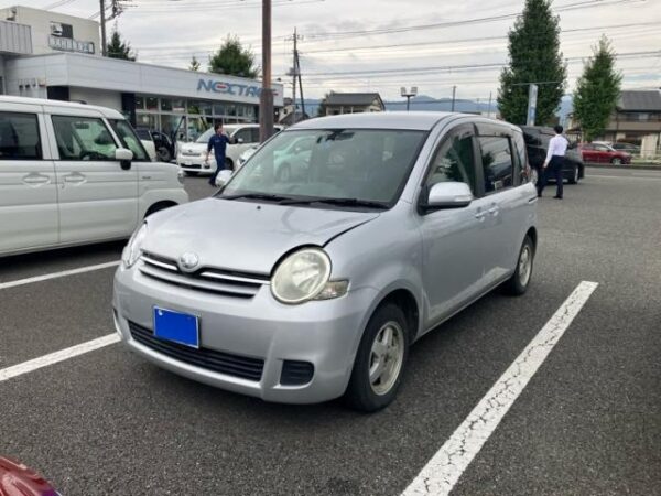 Ref:AUX-20106279 TOYOTA SIENTA 2010 - Image 3