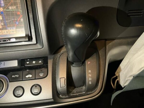 Ref:AUX-20106728 HONDA STREAM 2007 - Image 12