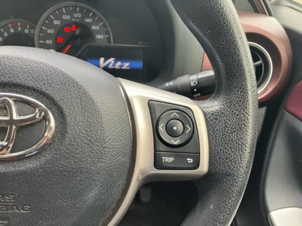 Ref:AUX-20106779 TOYOTA VITZ 2015 - Image 19