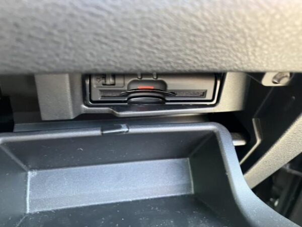 Ref:AUX-20111090 NISSAN SERENA 2018 - Image 15
