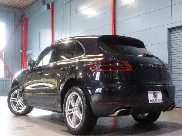 Ref:AUX-20111237 PORSCHE MACAN 2018 - Image 4
