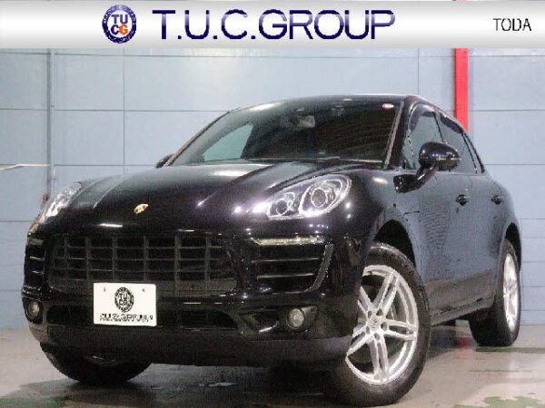 Ref:AUX-20111237 PORSCHE MACAN 2018