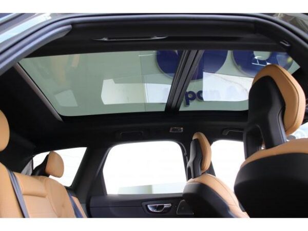 Ref:AUX-20111403 VOLVO XC60 2017 - Image 19